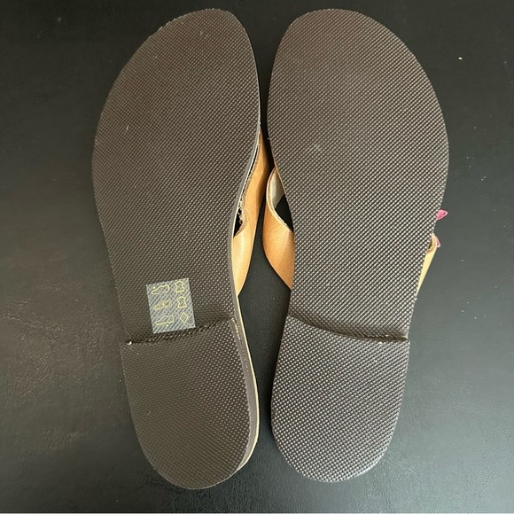 Kouros Greek Style Women Flowers  Leather Handmade Sandals Spring Flip Flops NEW - Picture 8 of 9